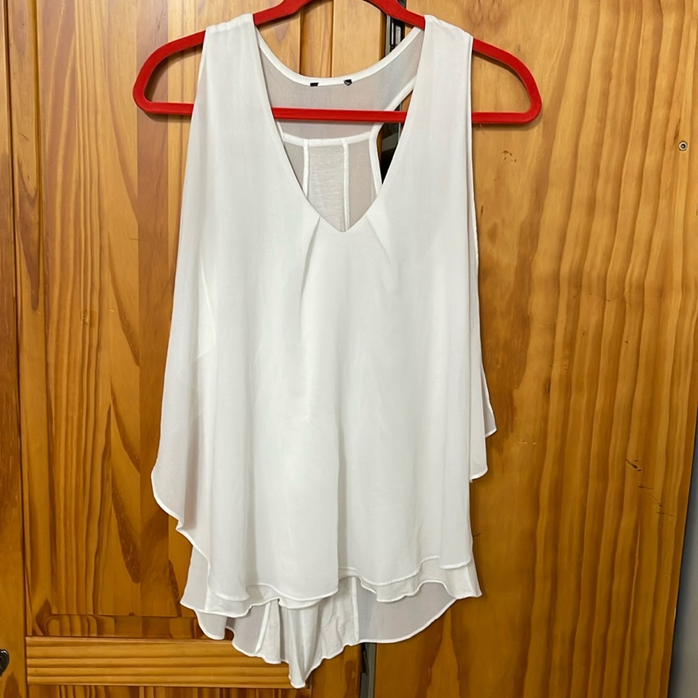 SHEER WHITE TANK TOP WOMENS APPEARS TO BE SIZE M V-NECK COTTON LINED NO TAGS